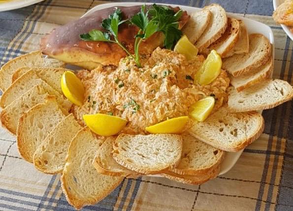 Receta: Ensalada de Buey de Mar al estilo Mariscos Galicia.